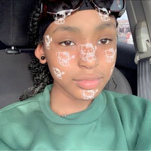 Meet your Posher, Reagan